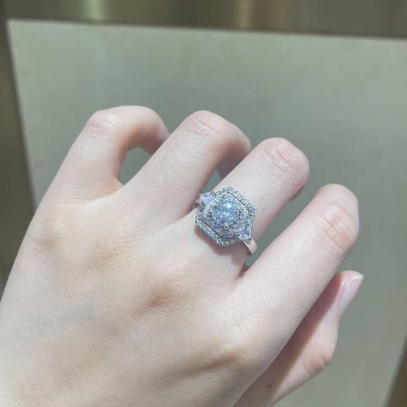 三石款方包Women's RingS925银镀白金定制选款主石Moissanite1.0ct/副石高碳钻
